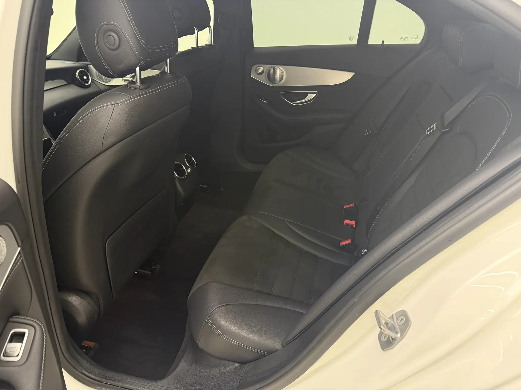 Mercedes-Benz C 200, 2018 17