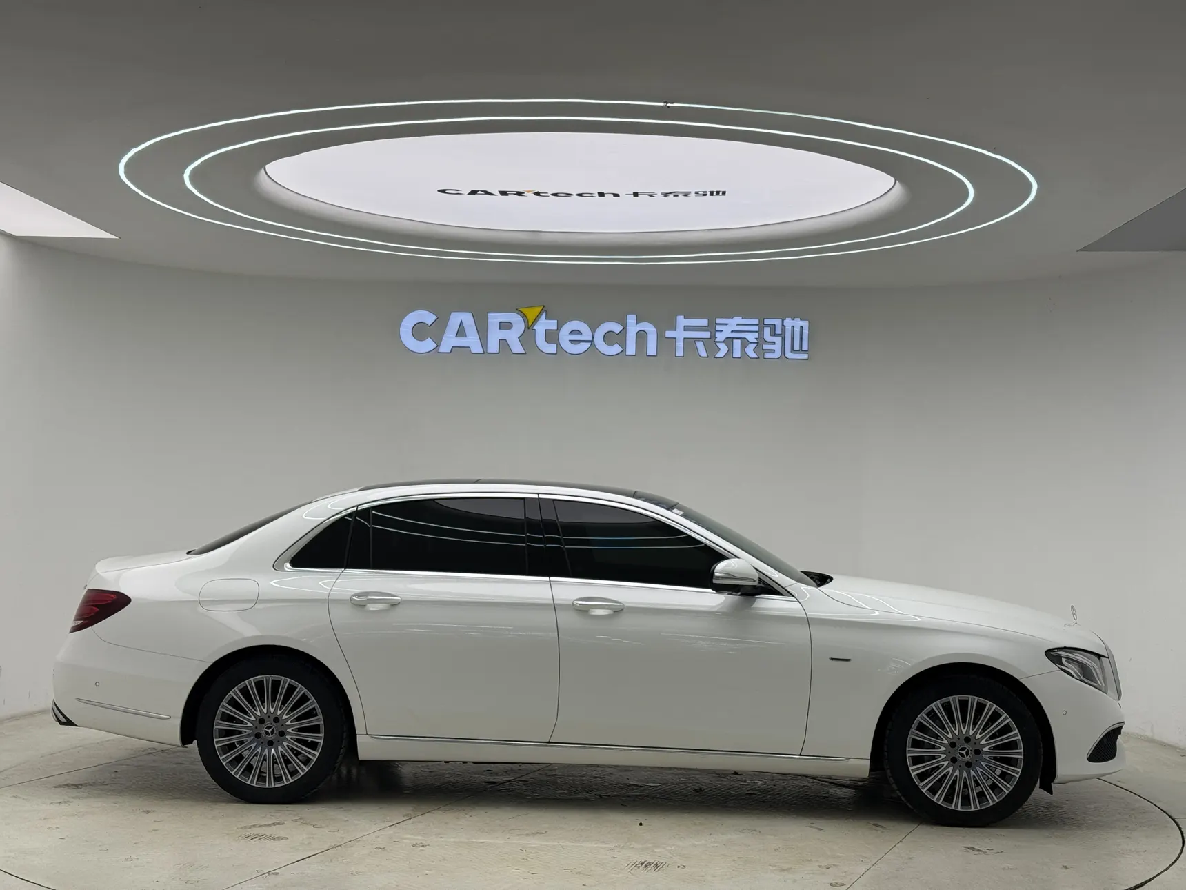 Mercedes-Benz E 300 L, 2020 4