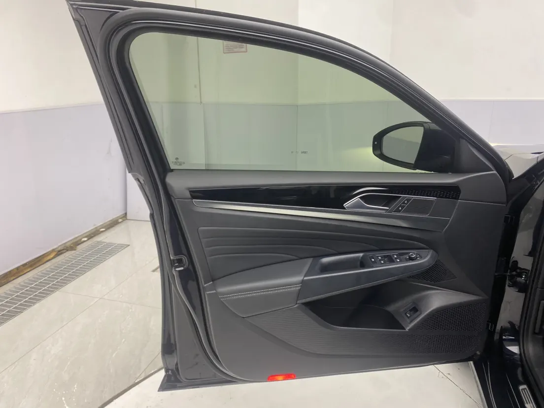 Volkswagen Passat, 2022 26