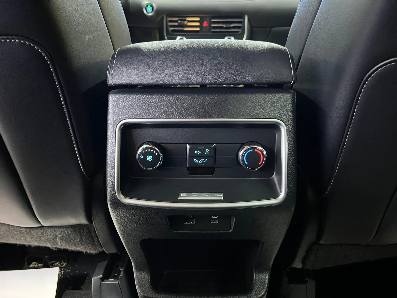 Ford Edge, 2023 21