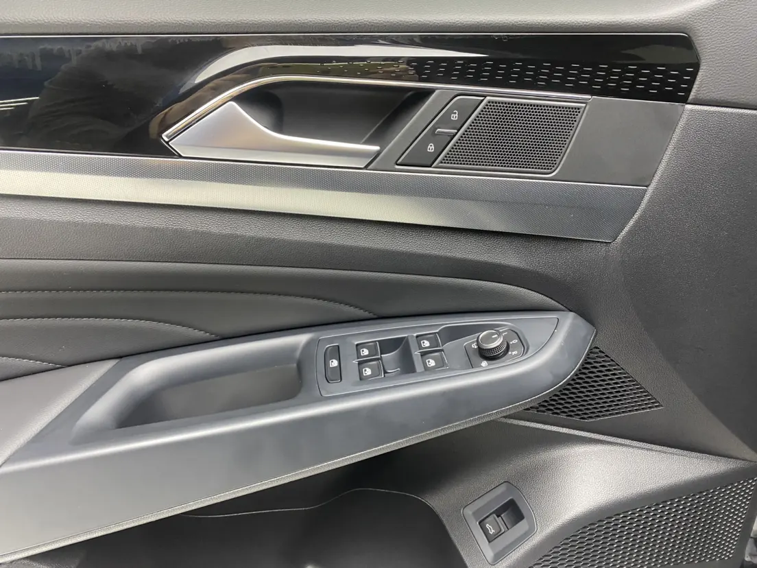 Volkswagen Passat, 2022 25