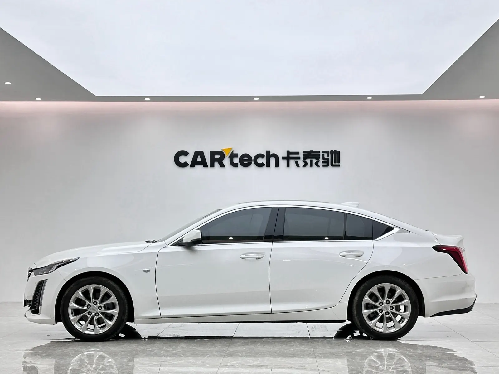 Cadillac CT5, 2024 2