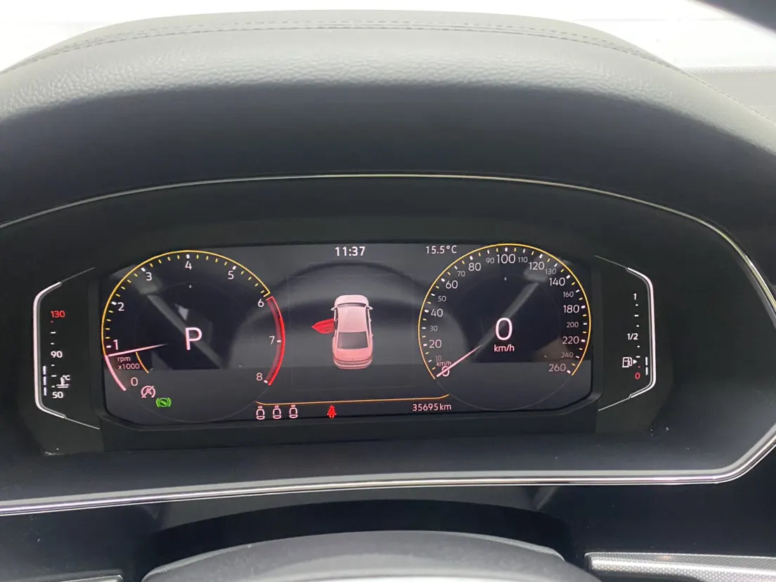 Volkswagen Passat, 2022 16