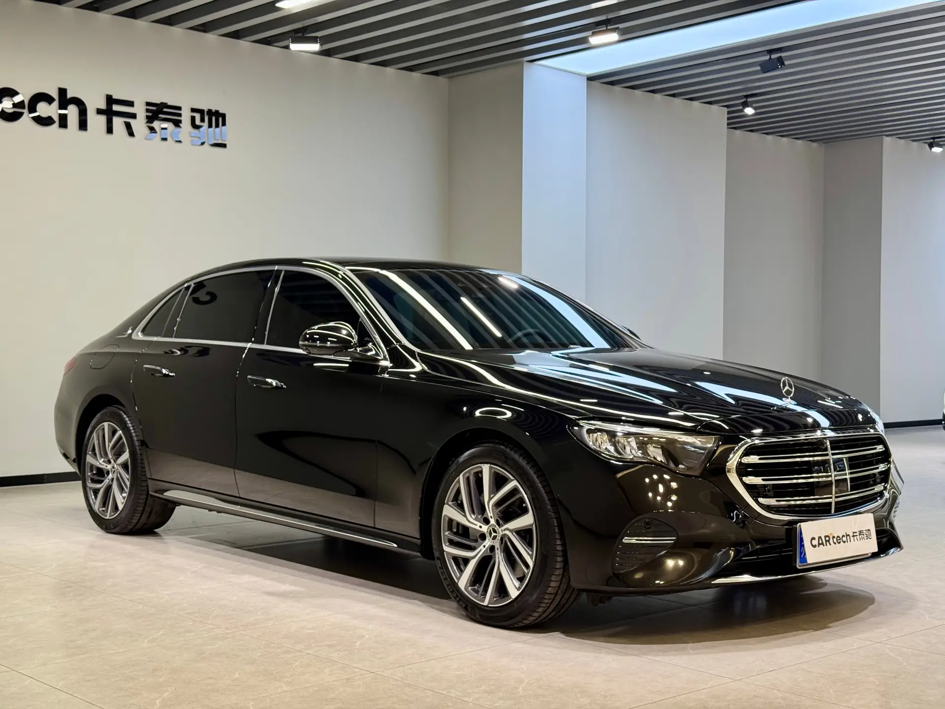 Mercedes-Benz E 300 L, 2025 3