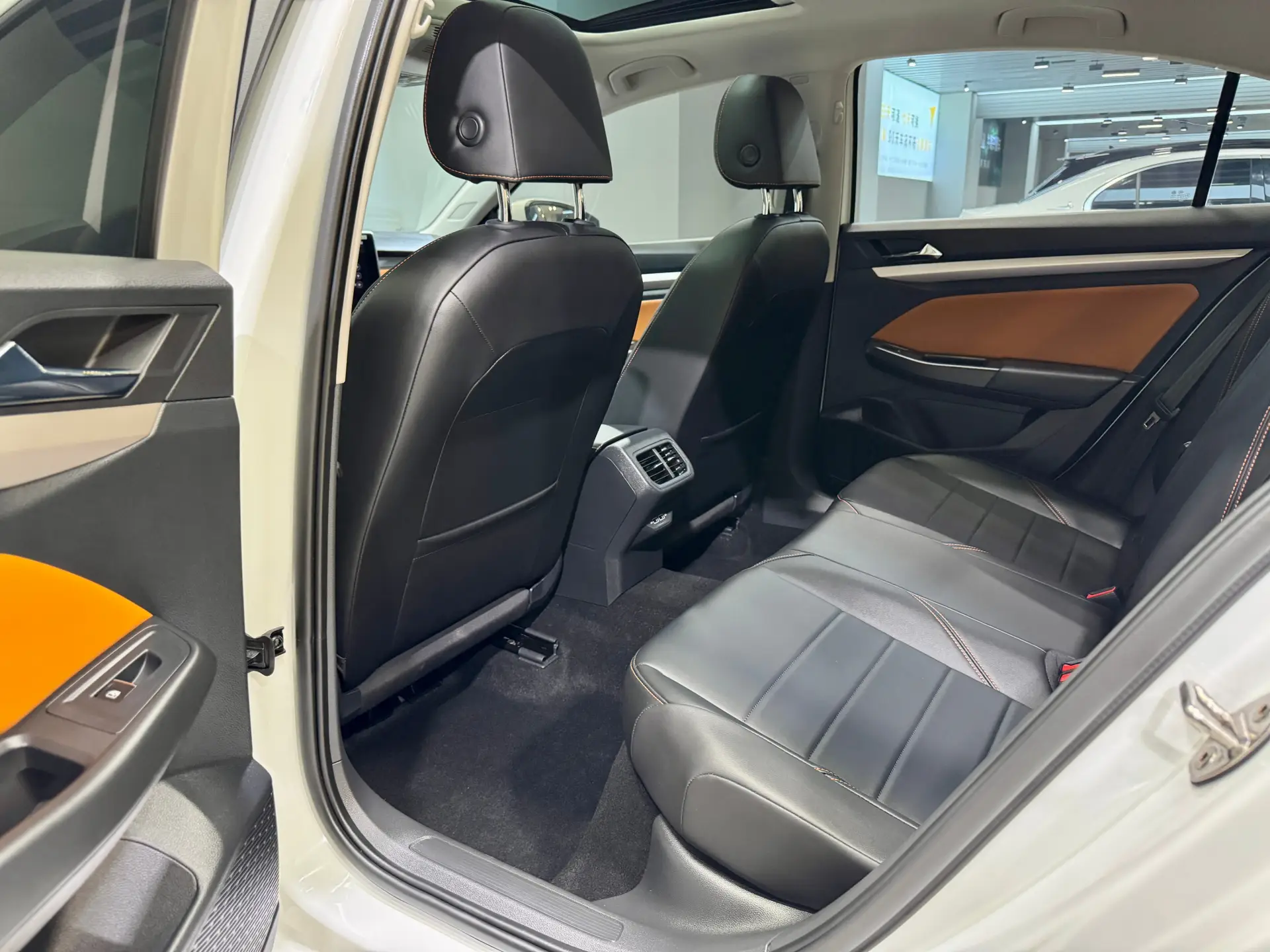 Volkswagen Bora, 2025 25
