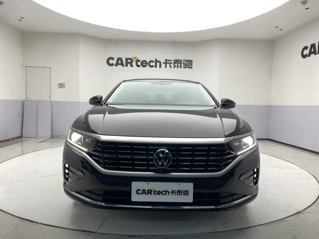 Volkswagen Passat, 2022 3