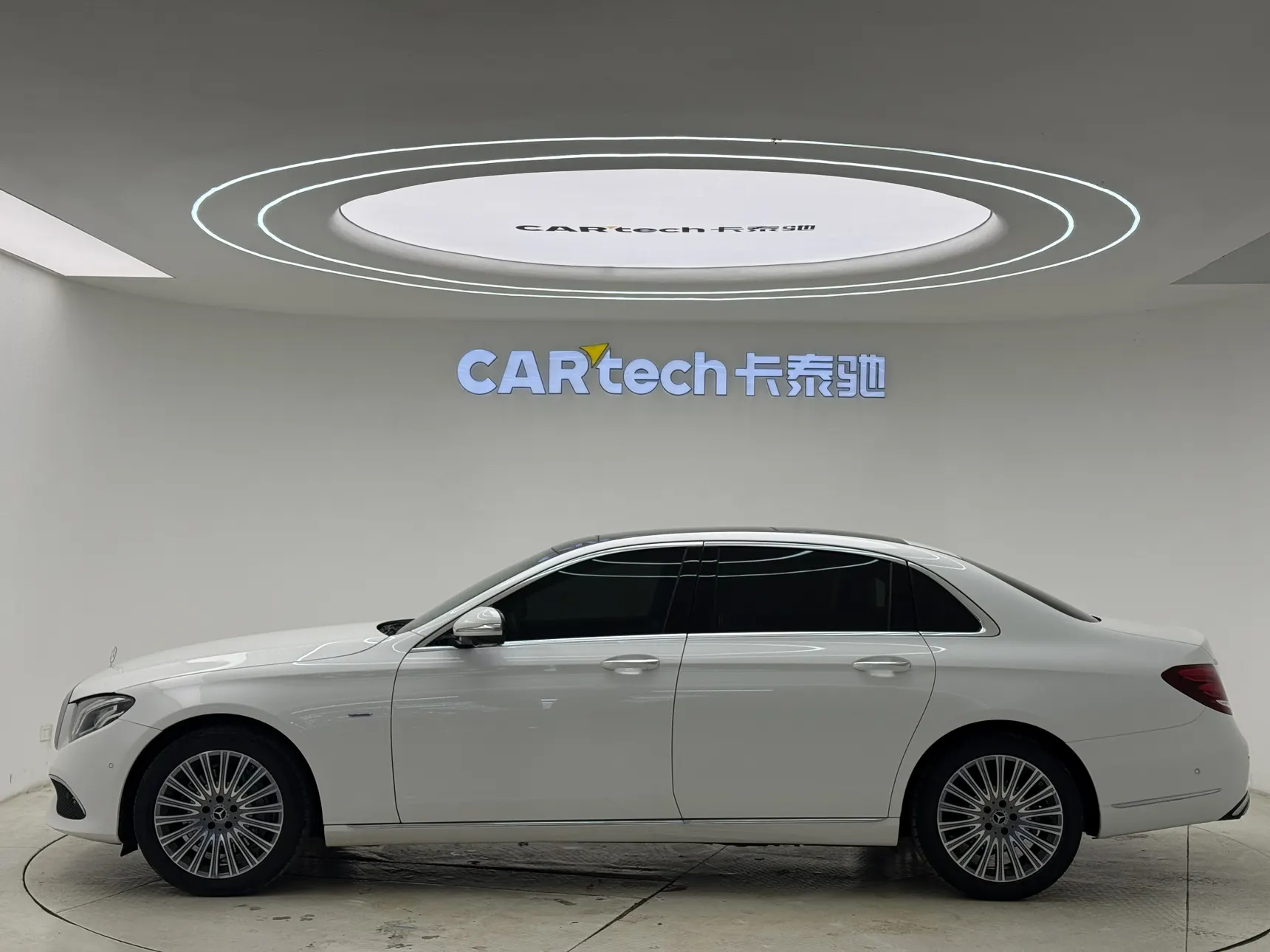 Mercedes-Benz E 300 L, 2020 8