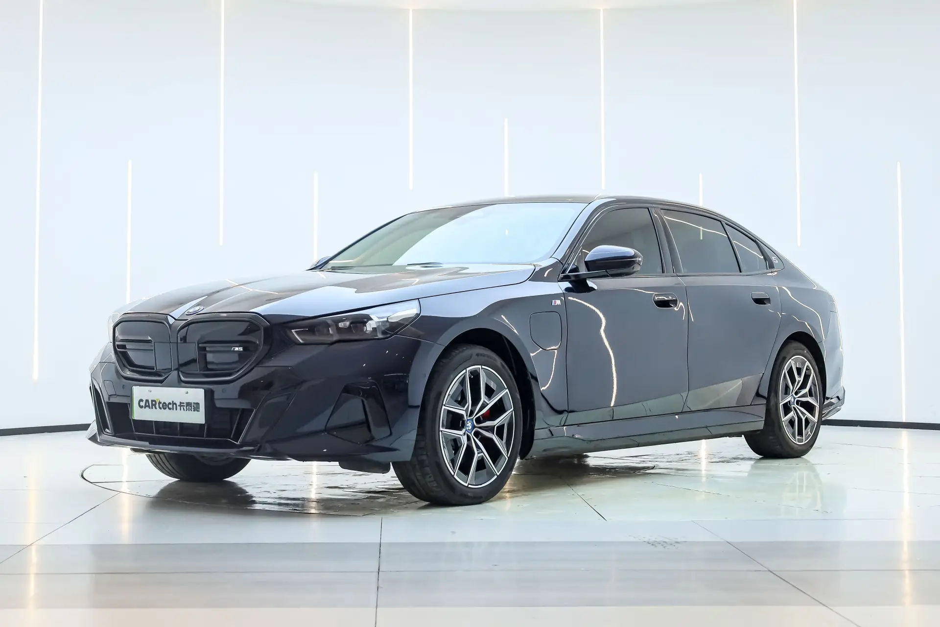 BMW i5