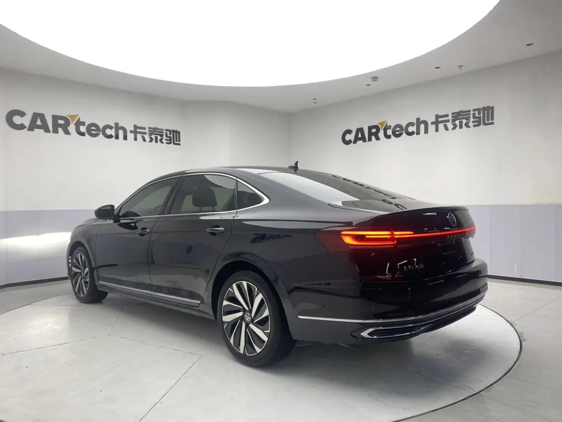 Volkswagen Passat, 2022 7