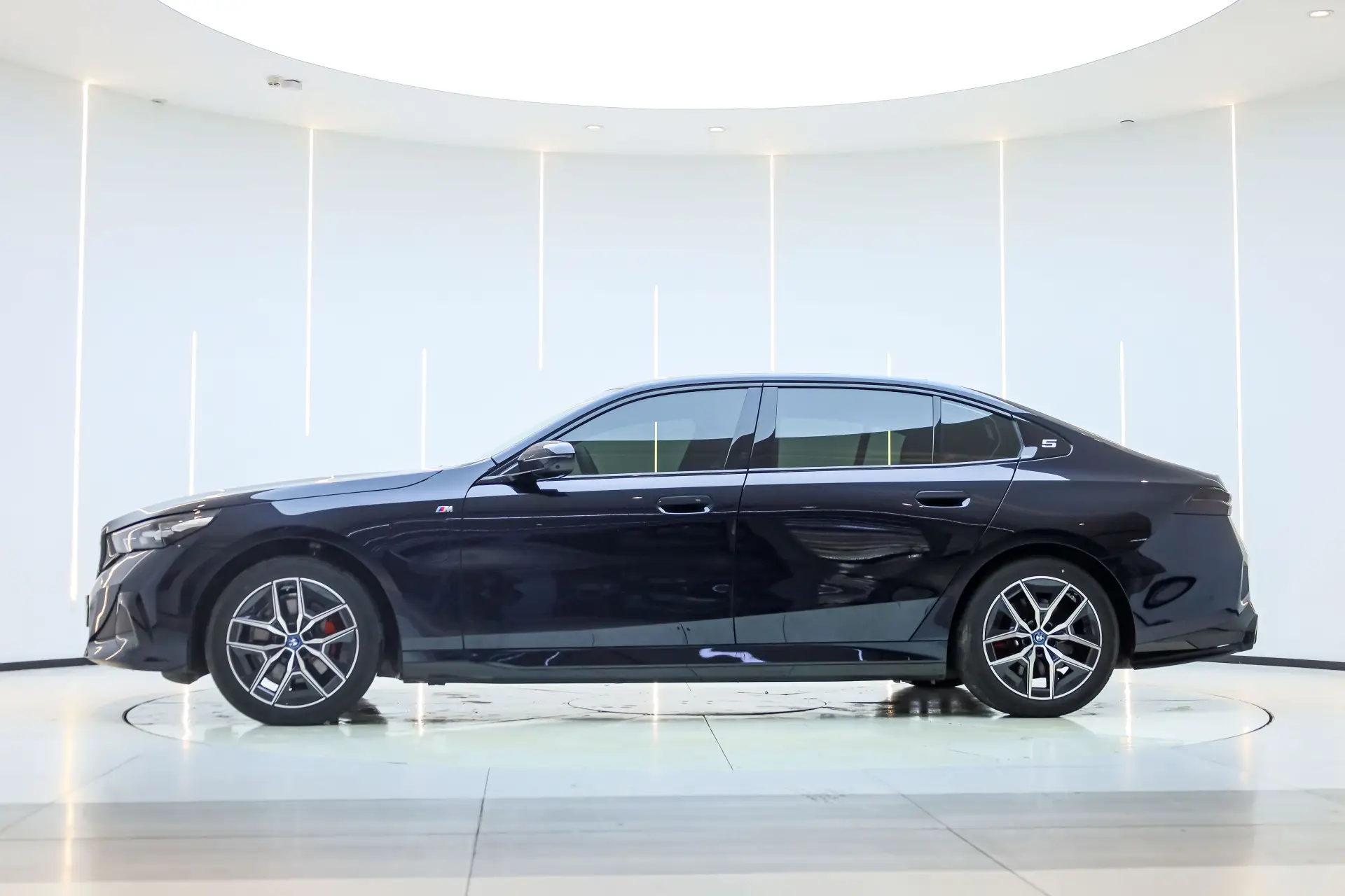 BMW i5, 2025 8