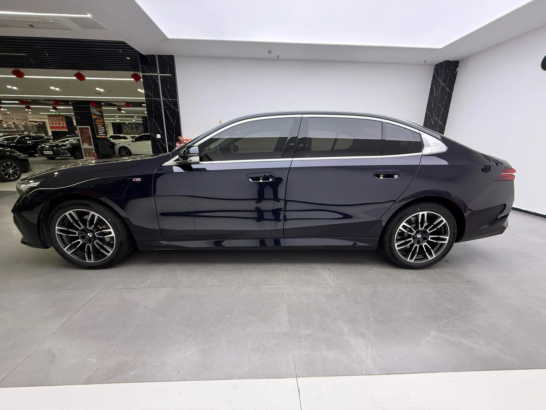 BMW 530Li, 2025 8