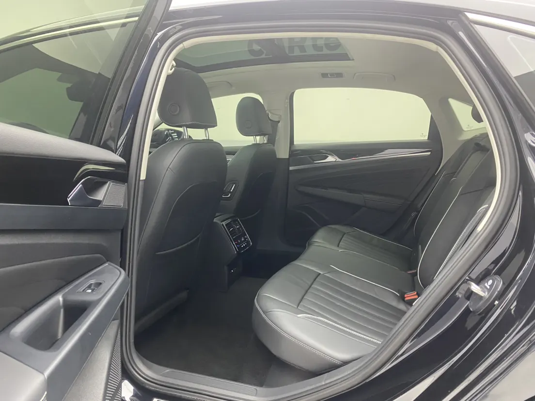 Volkswagen Passat, 2022 20