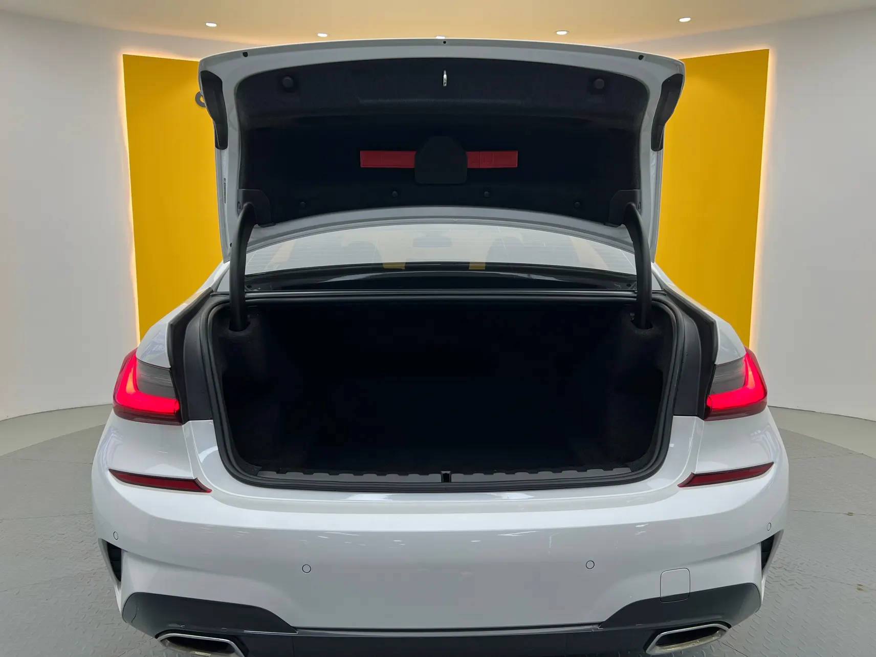BMW 320Li, 2021 12