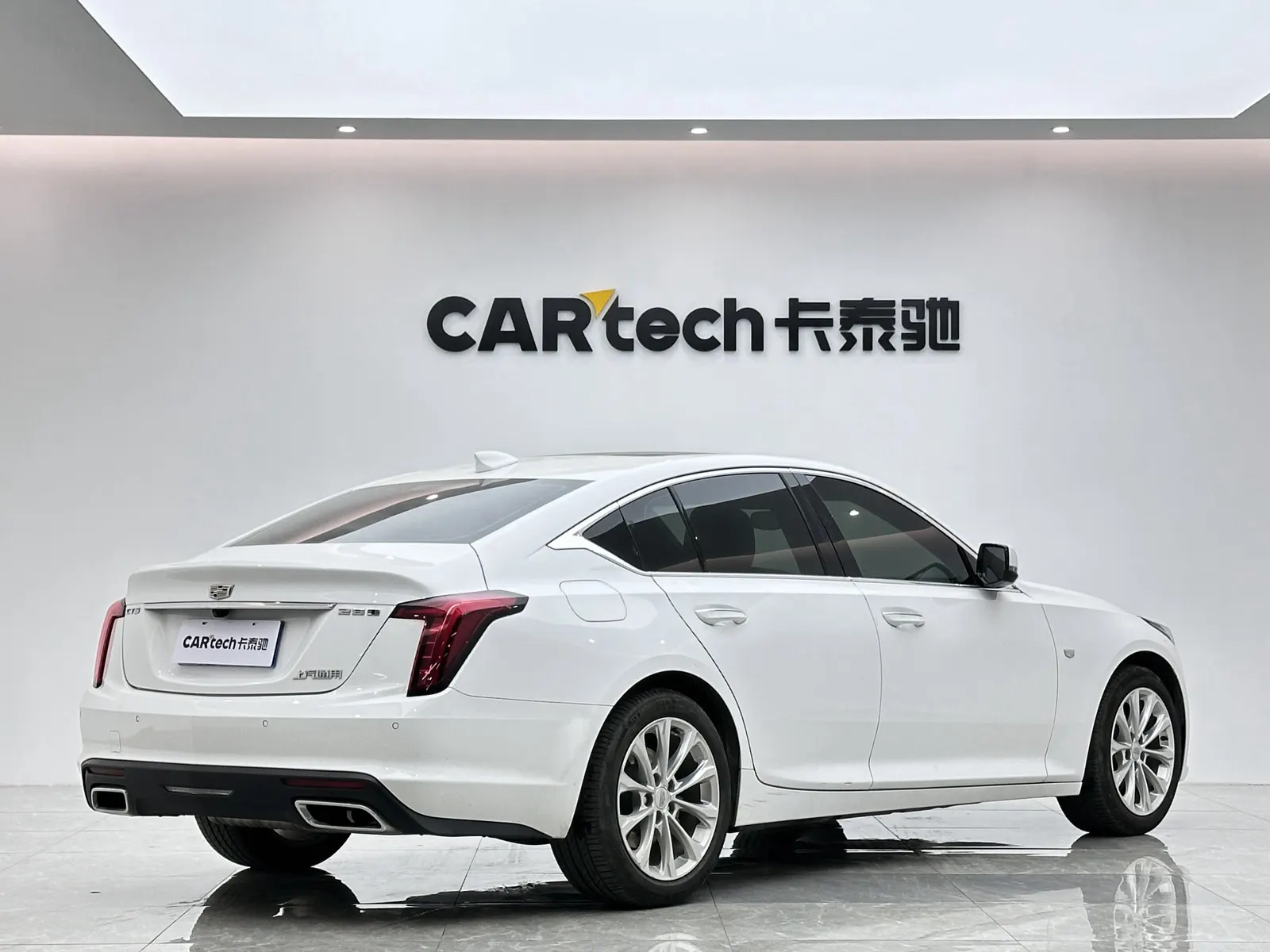 Cadillac CT5, 2024 все фото