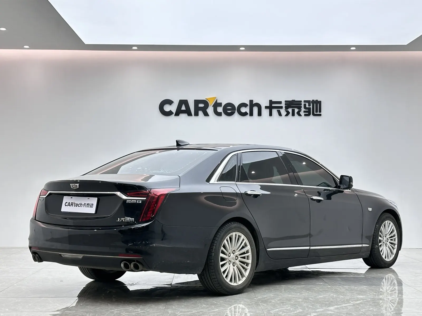 Cadillac CT6, 2021 все фото