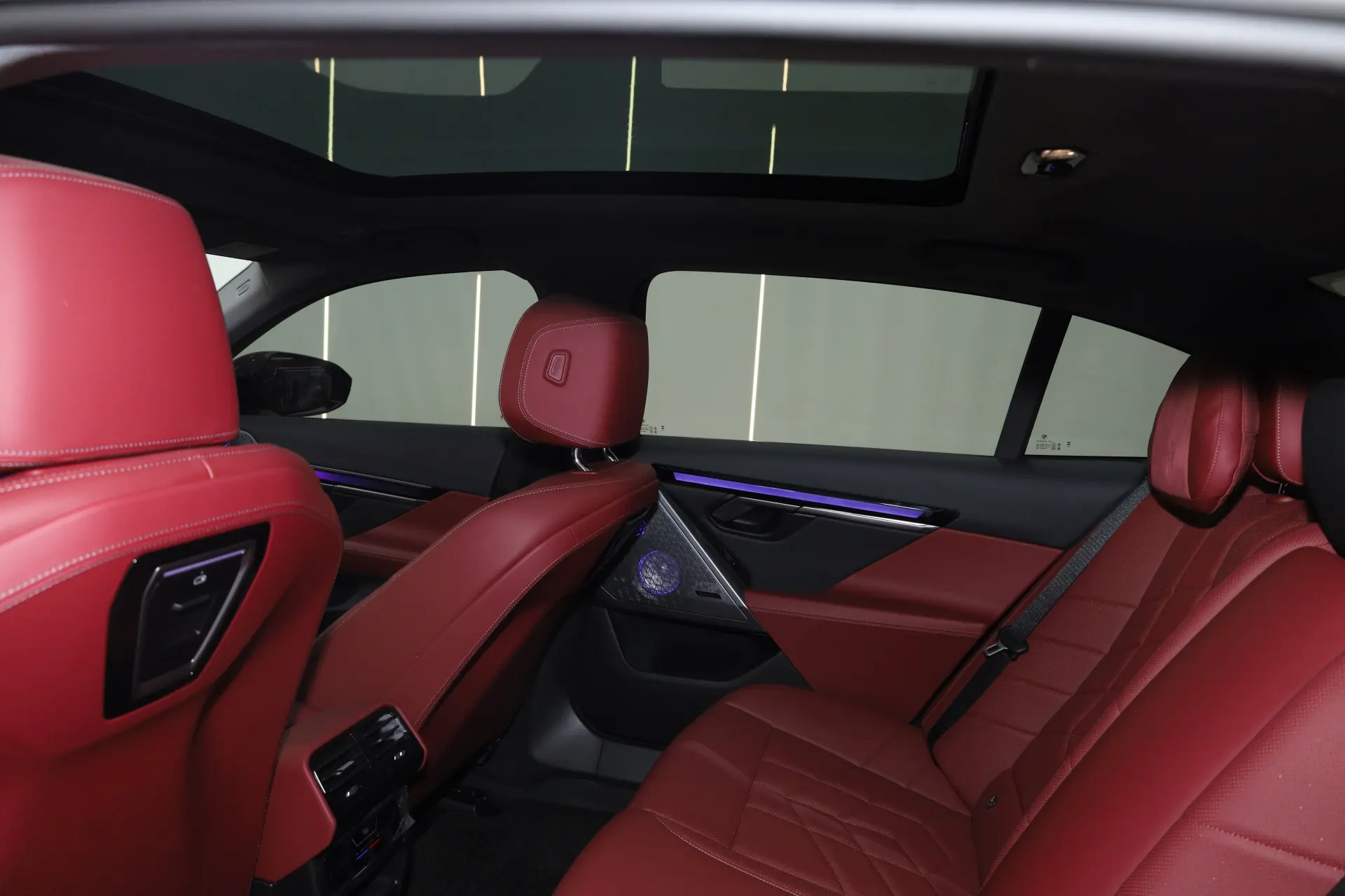 BMW i5, 2025 19