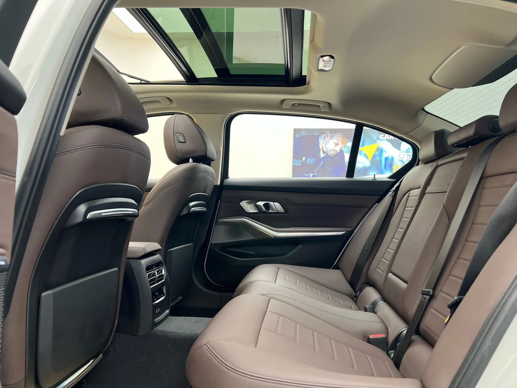 BMW 320Li, 2021 33