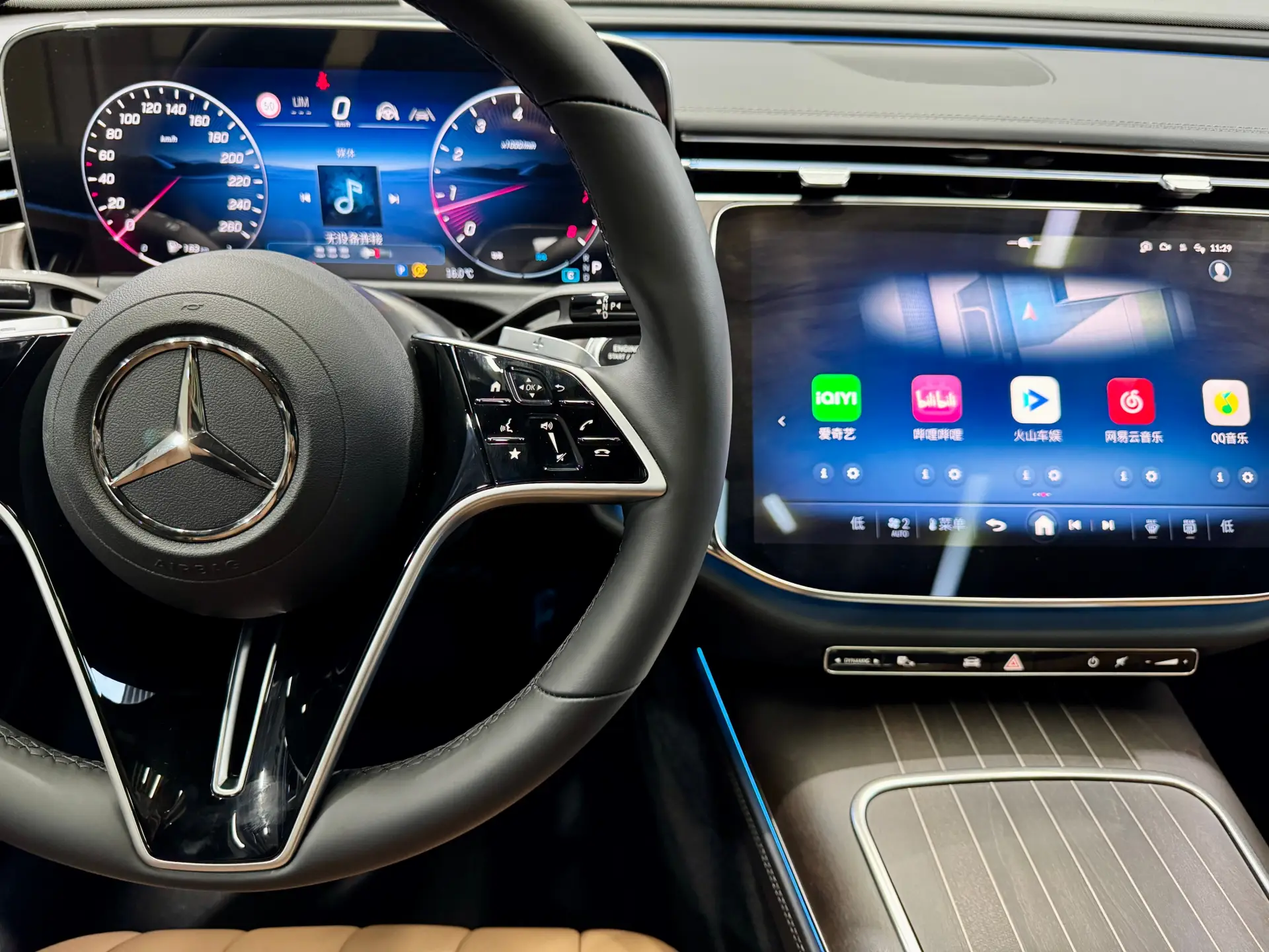 Mercedes-Benz E 300 L, 2025 20