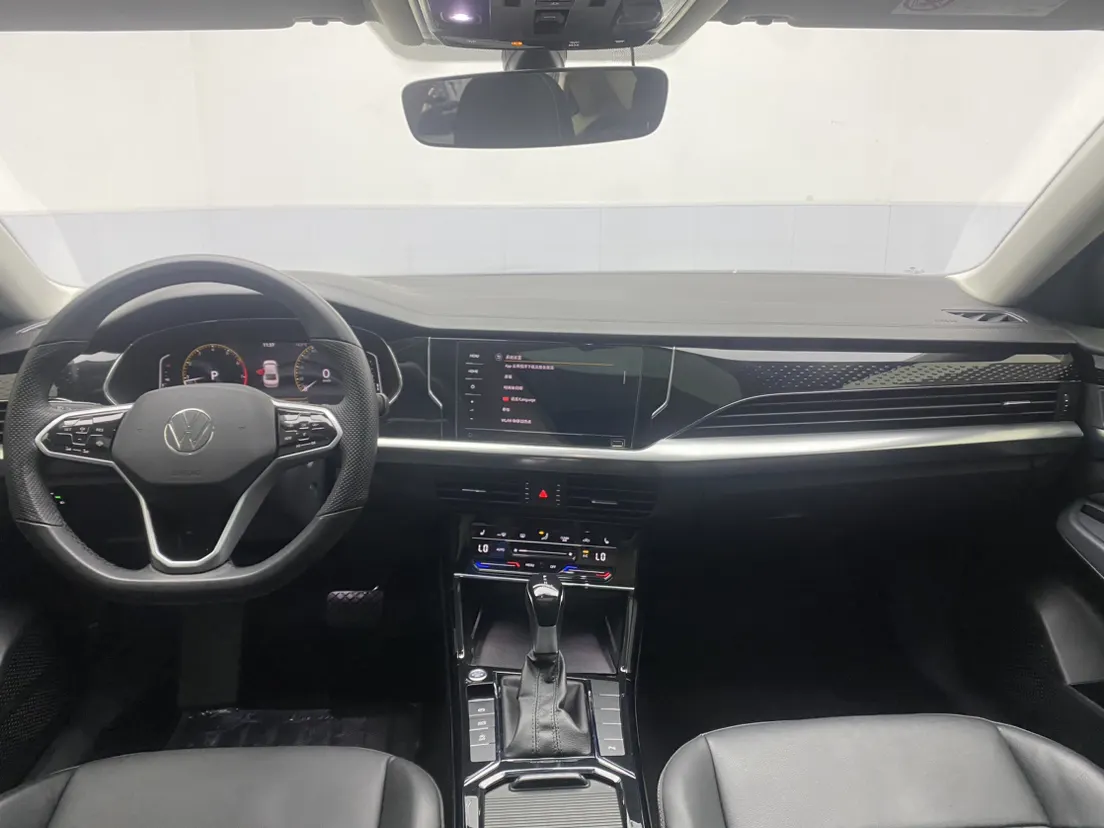 Volkswagen Passat, 2022 14