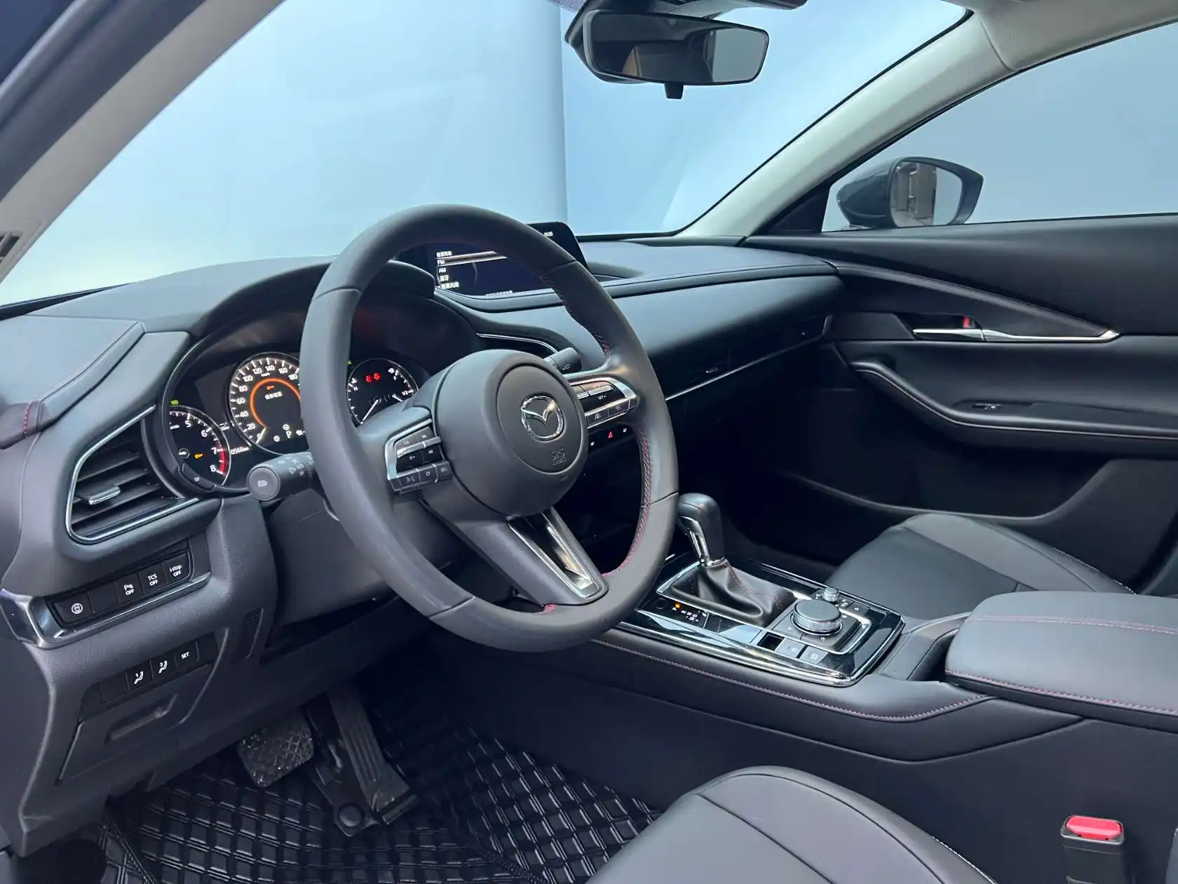 Mazda CX-30, 2023 9