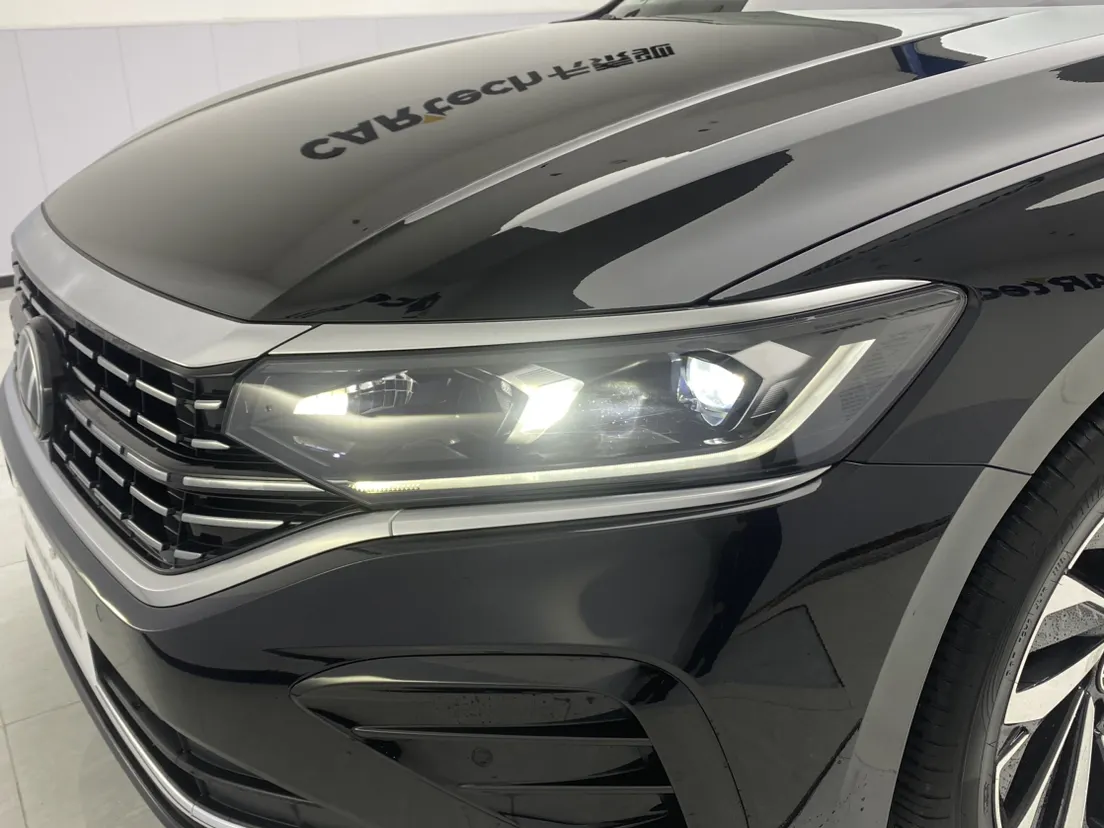 Volkswagen Passat, 2022 9