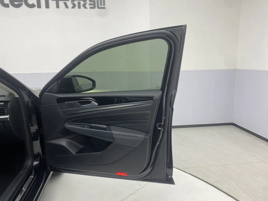 Volkswagen Passat, 2022 17
