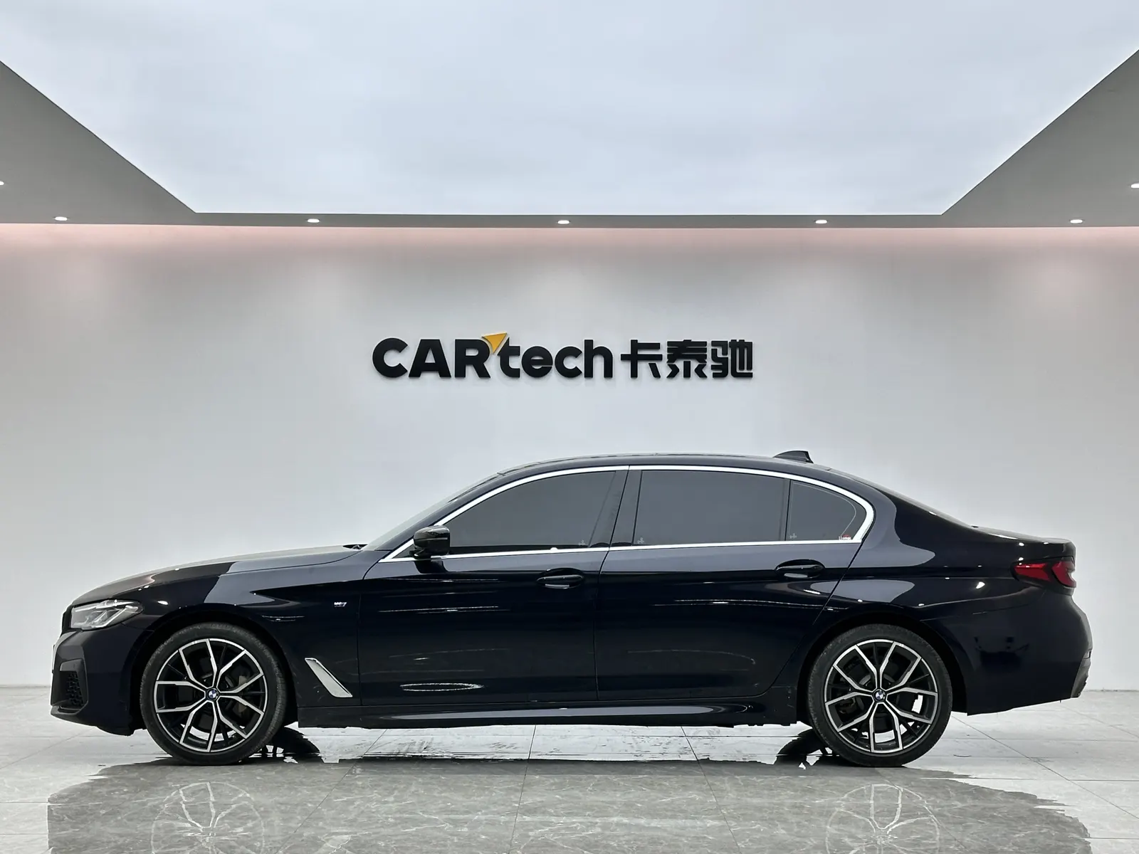 BMW 530Li, 2022 2