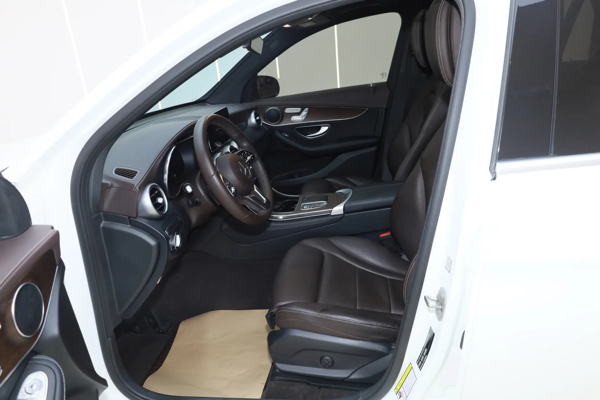 Mercedes-Benz GLC 260 L, 2021 27