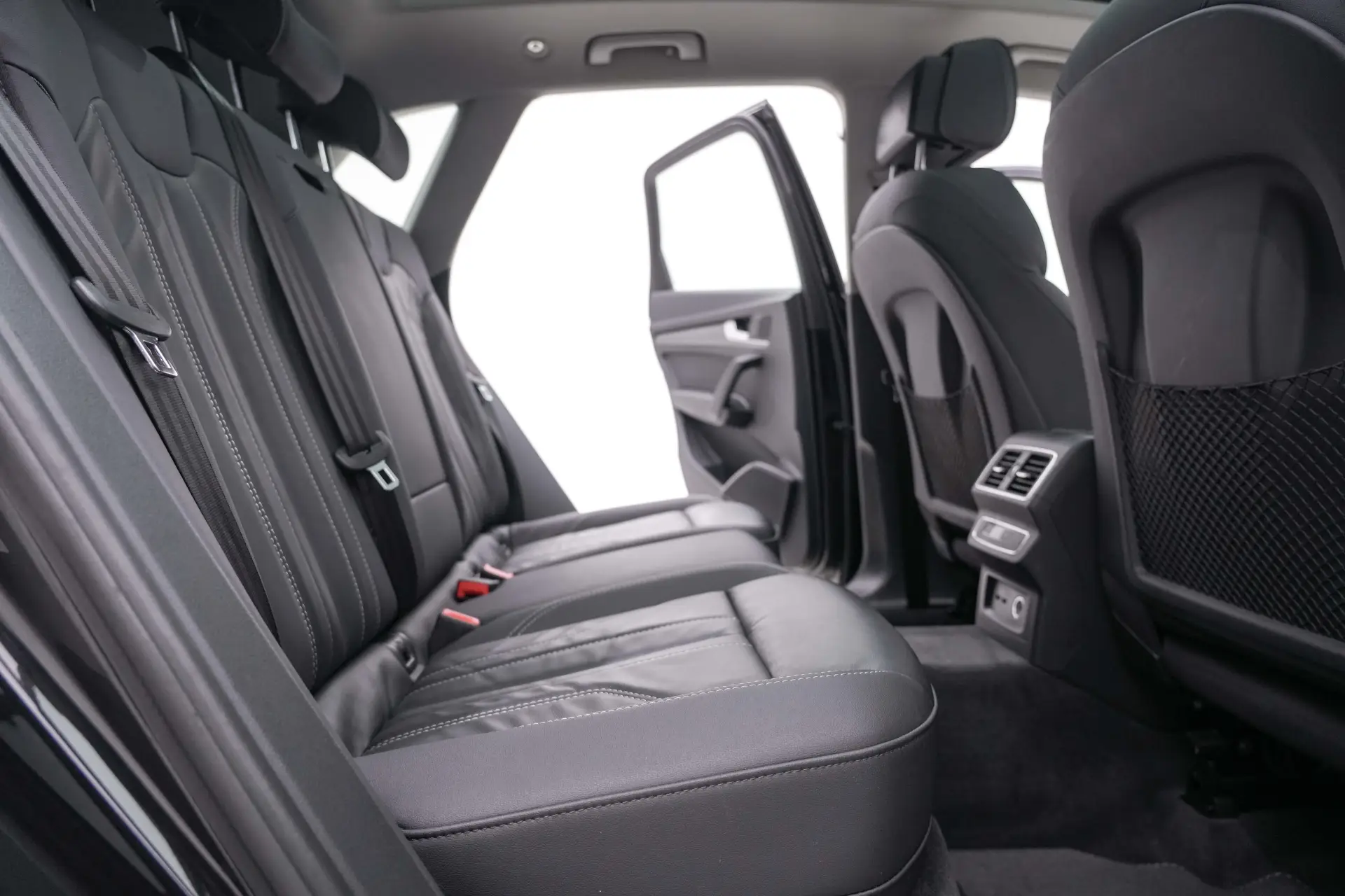Audi Q5L 40, 2022 27
