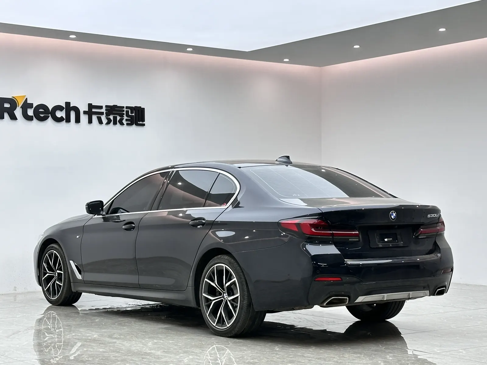 BMW 530Li, 2022 3