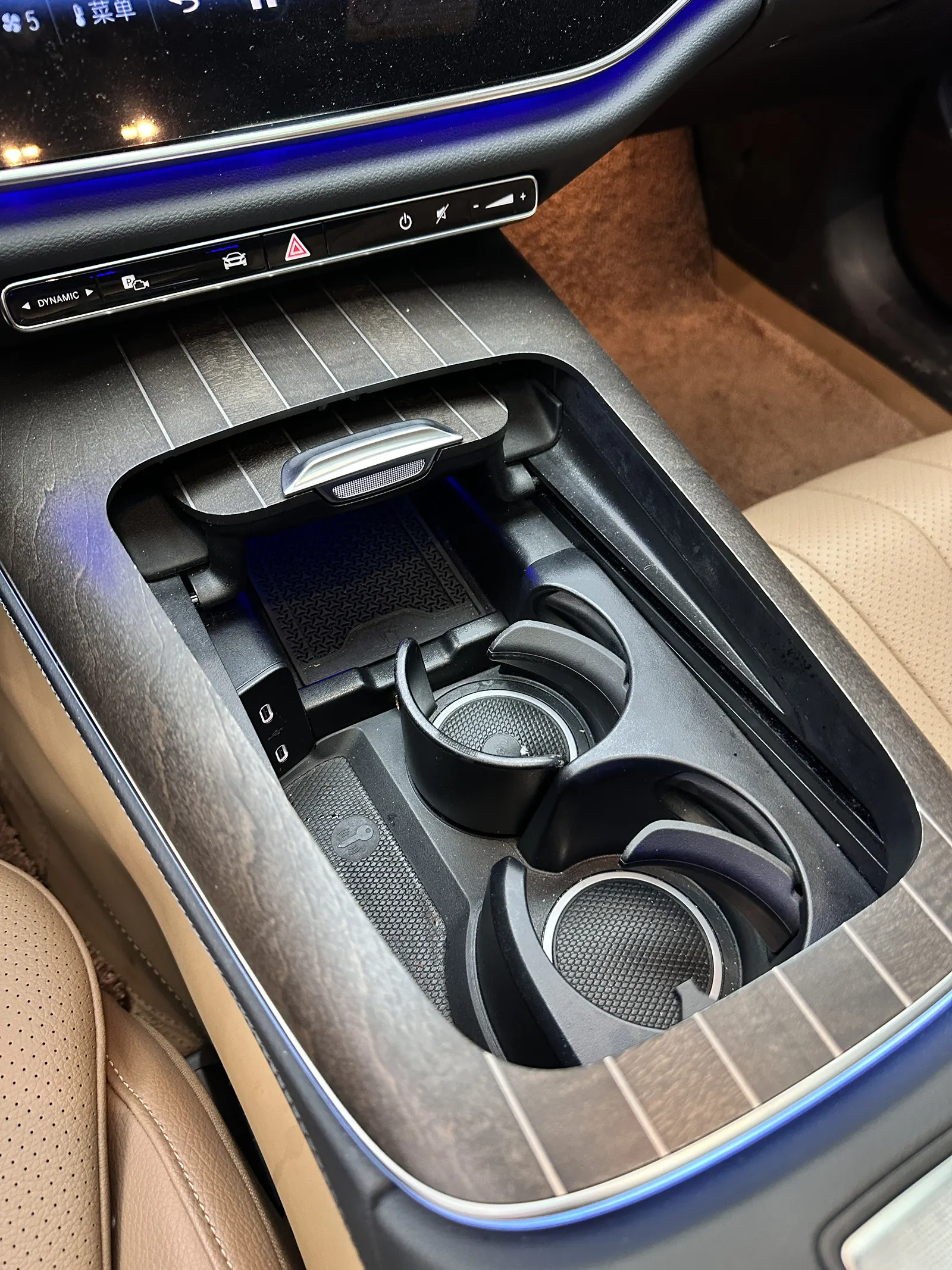 Mercedes-Benz E 300 L, 2024 15
