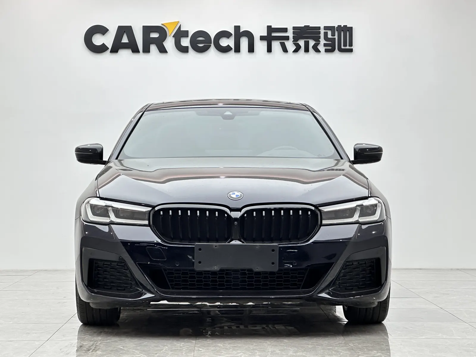 BMW 530Li, 2022 7