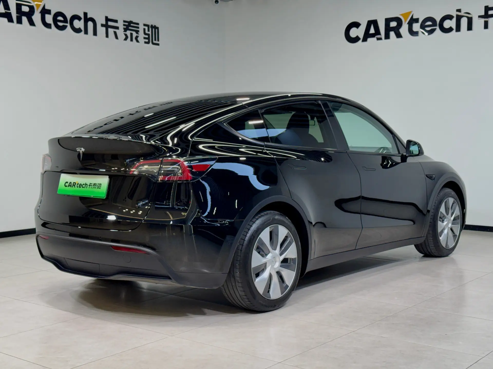 Tesla Model Y, 2023 6