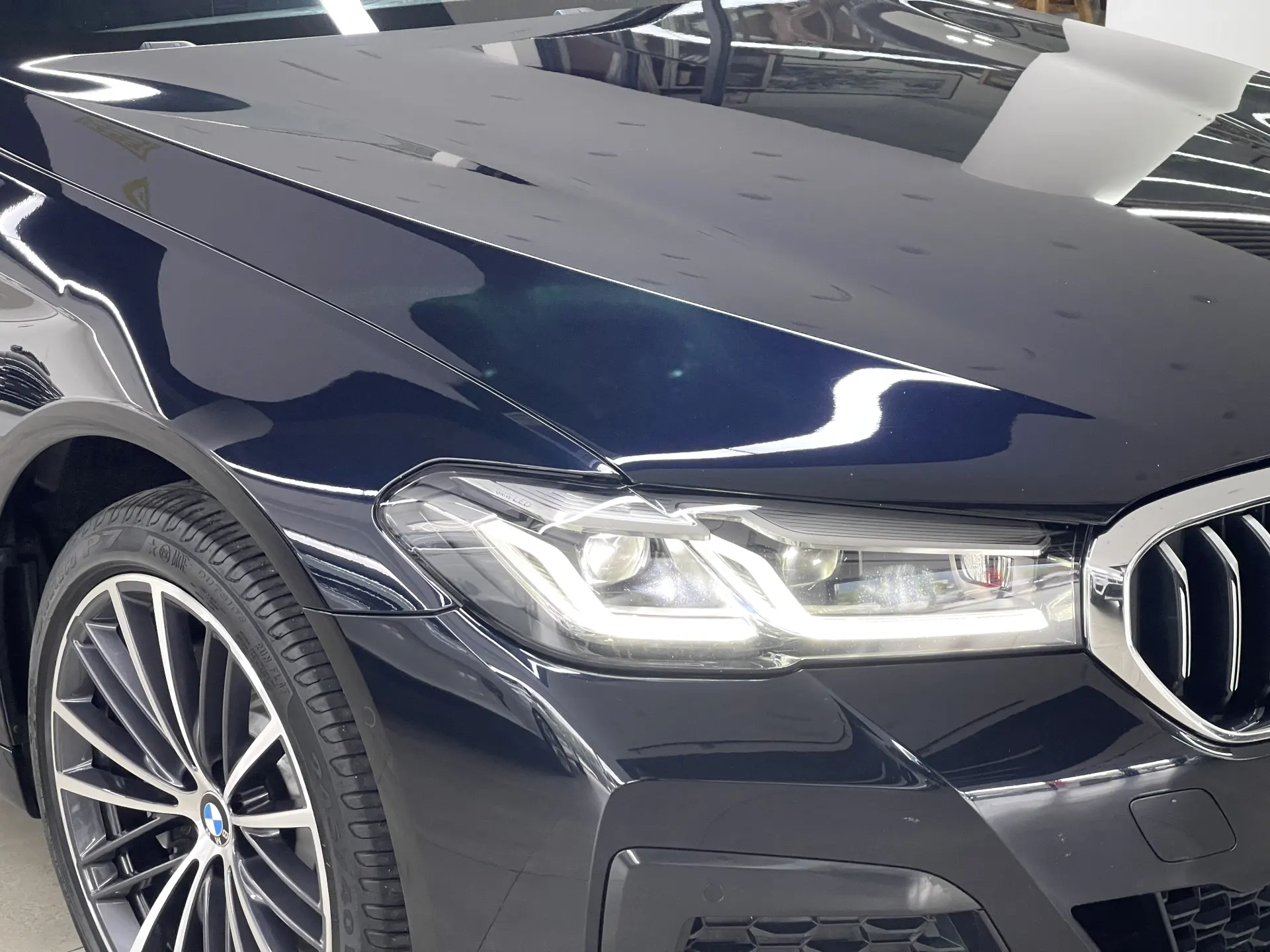 BMW 530Li, 2023 7