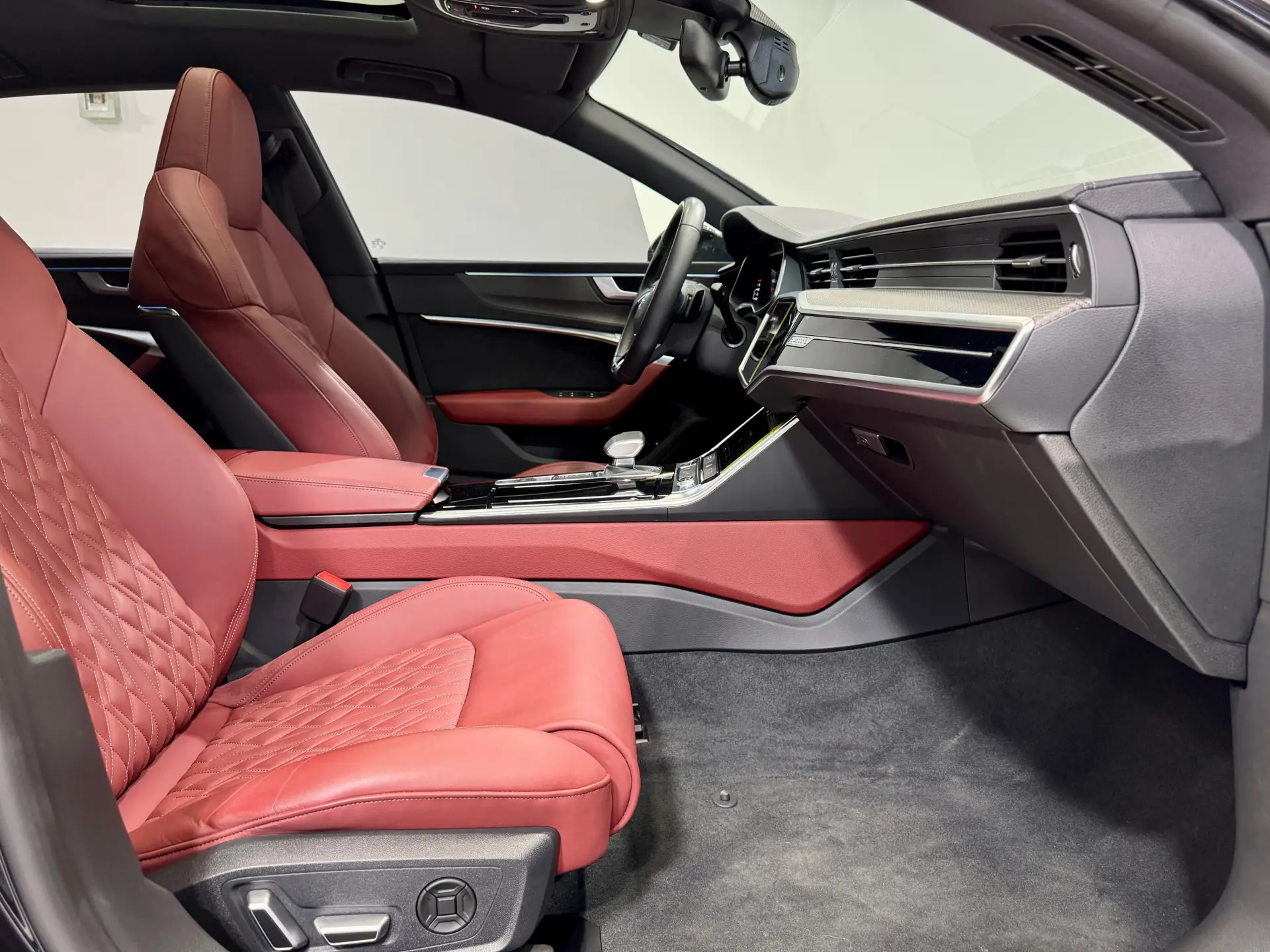 Audi A7L 45 TFSI, 2024 15