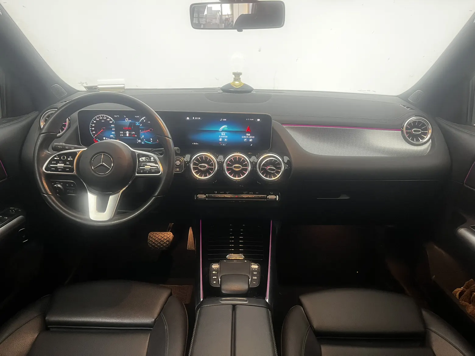 Mercedes-Benz GLA 200, 2021 8