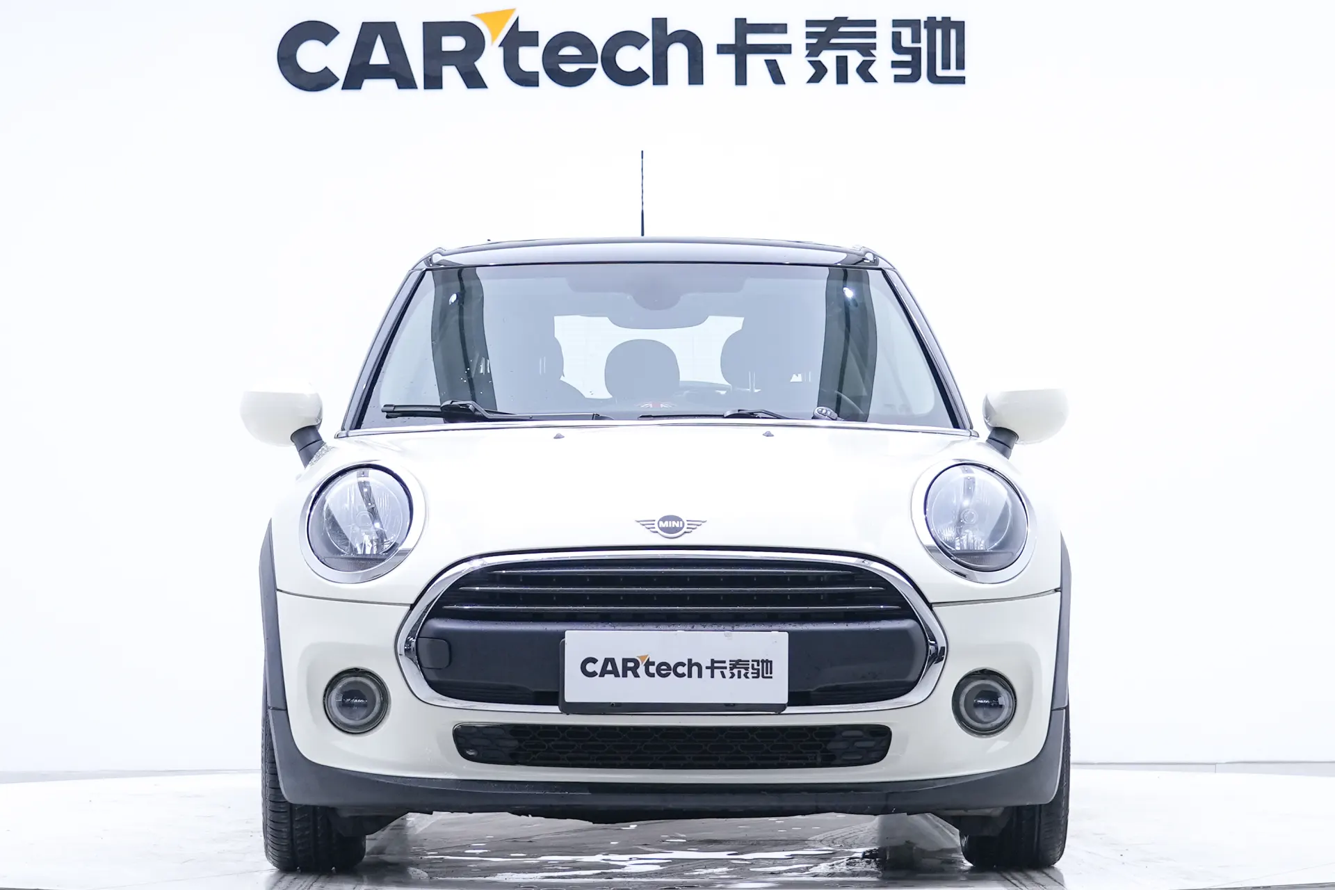 Mini ONE, 2019 3