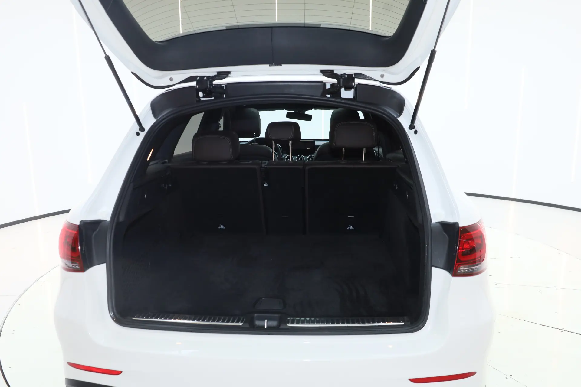 Mercedes-Benz GLC 260 L, 2021 13