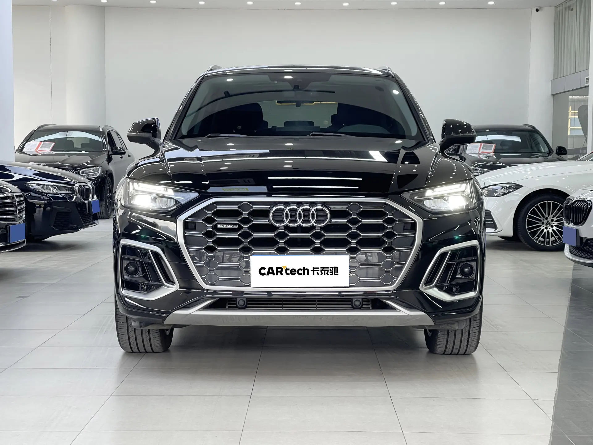 Audi Q5L 40, 2022 2