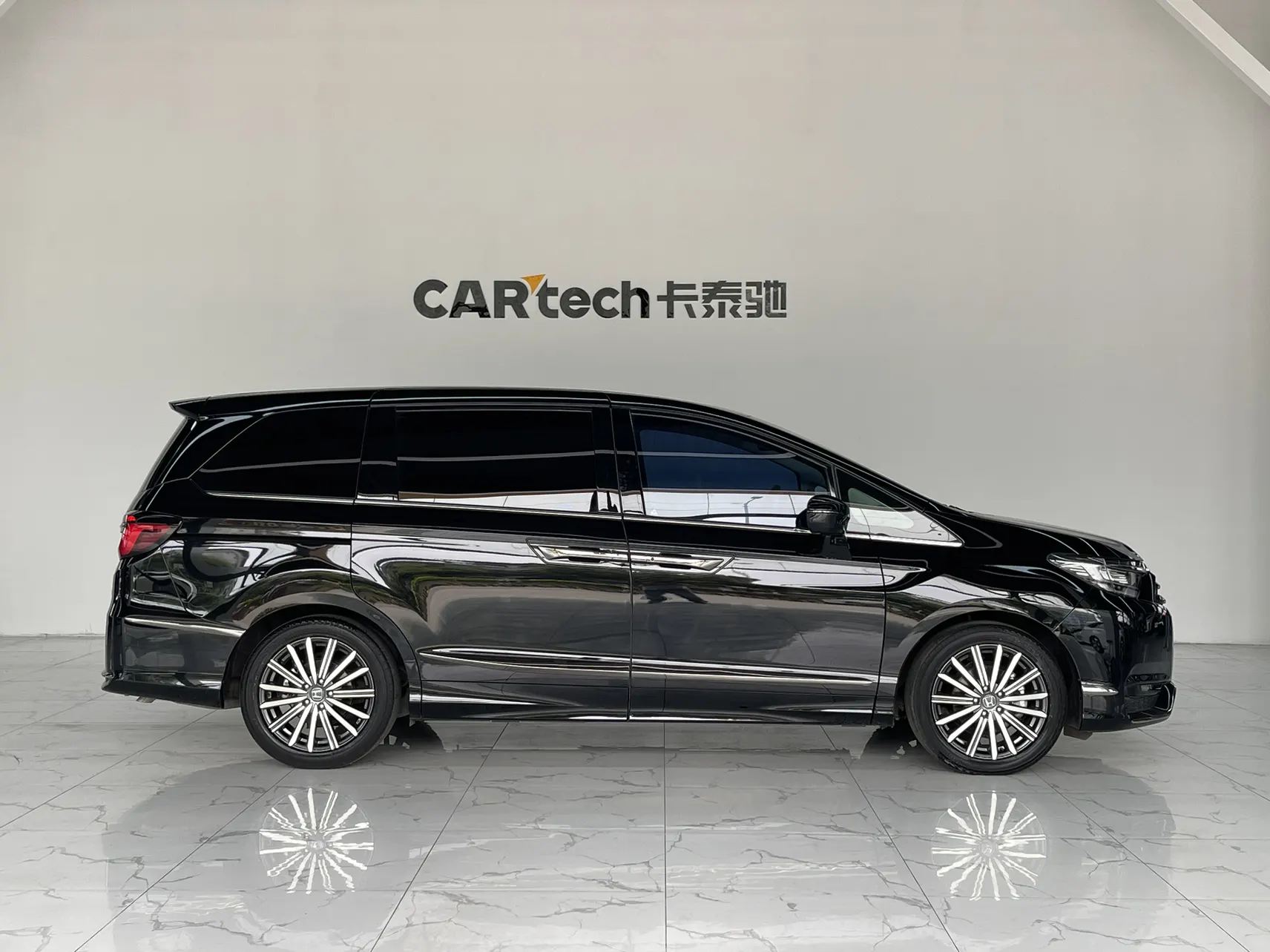 Honda Elysion, 2024 4