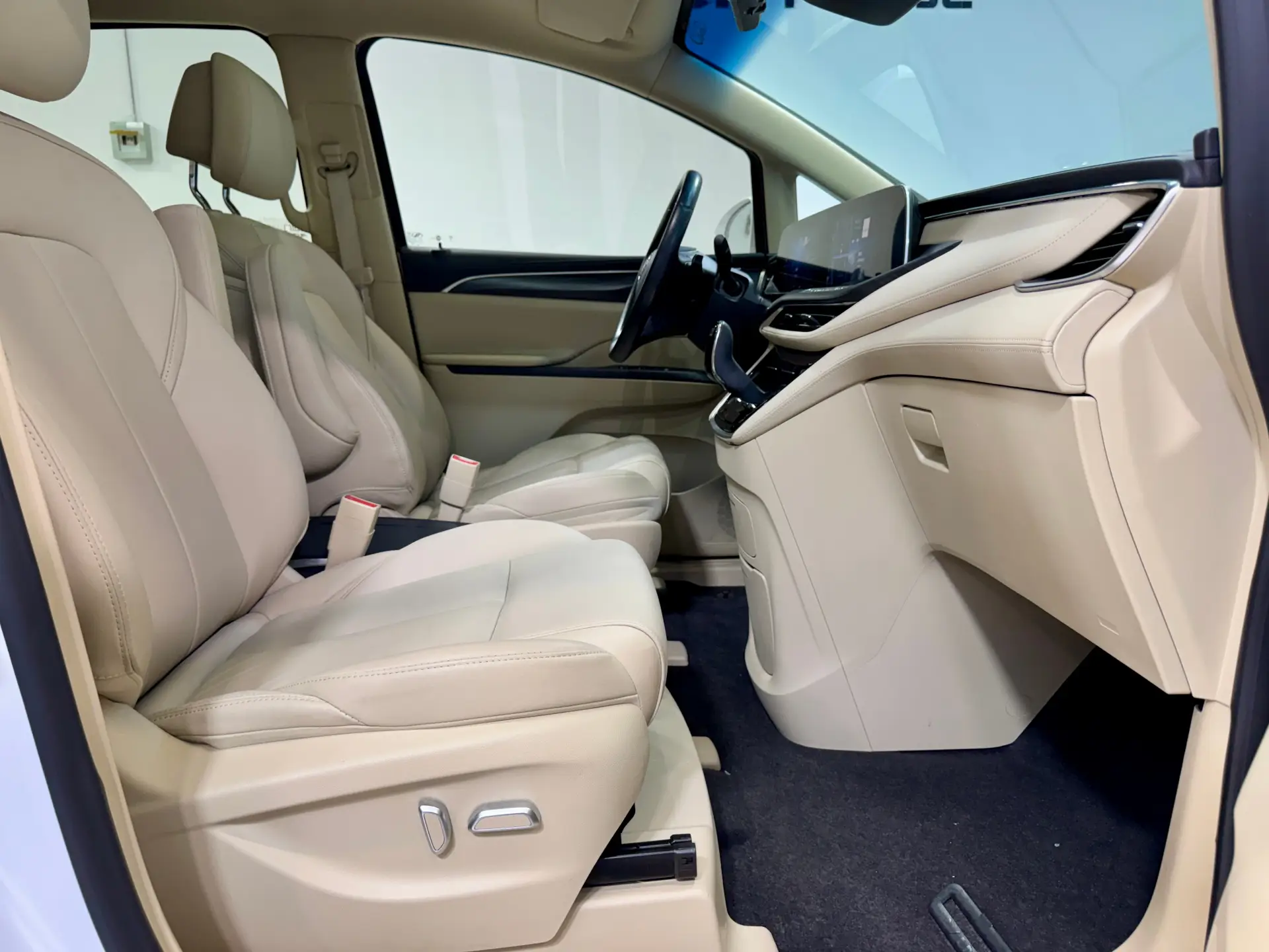 Buick GL8, 2023 14