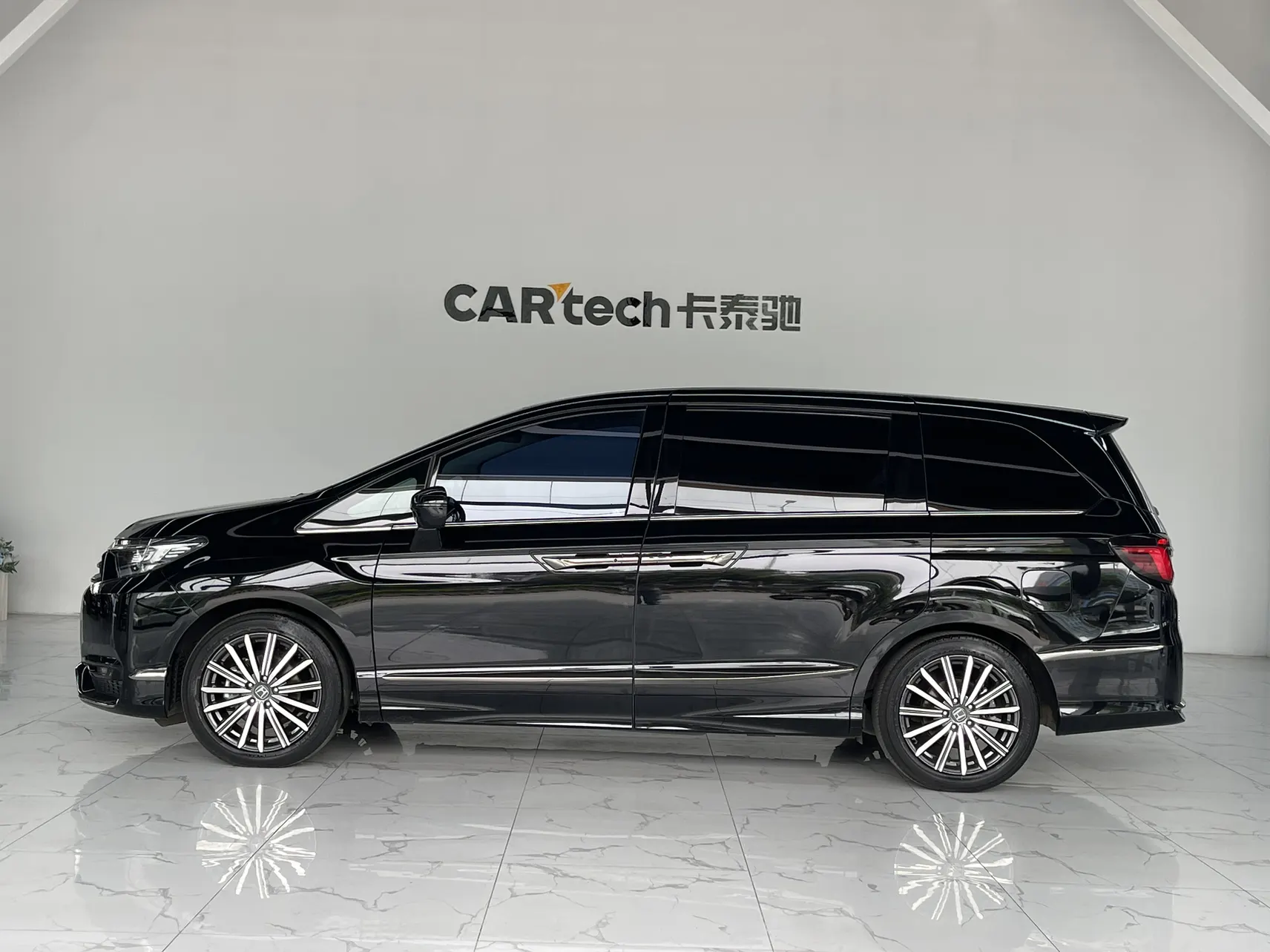 Honda Elysion, 2024 7