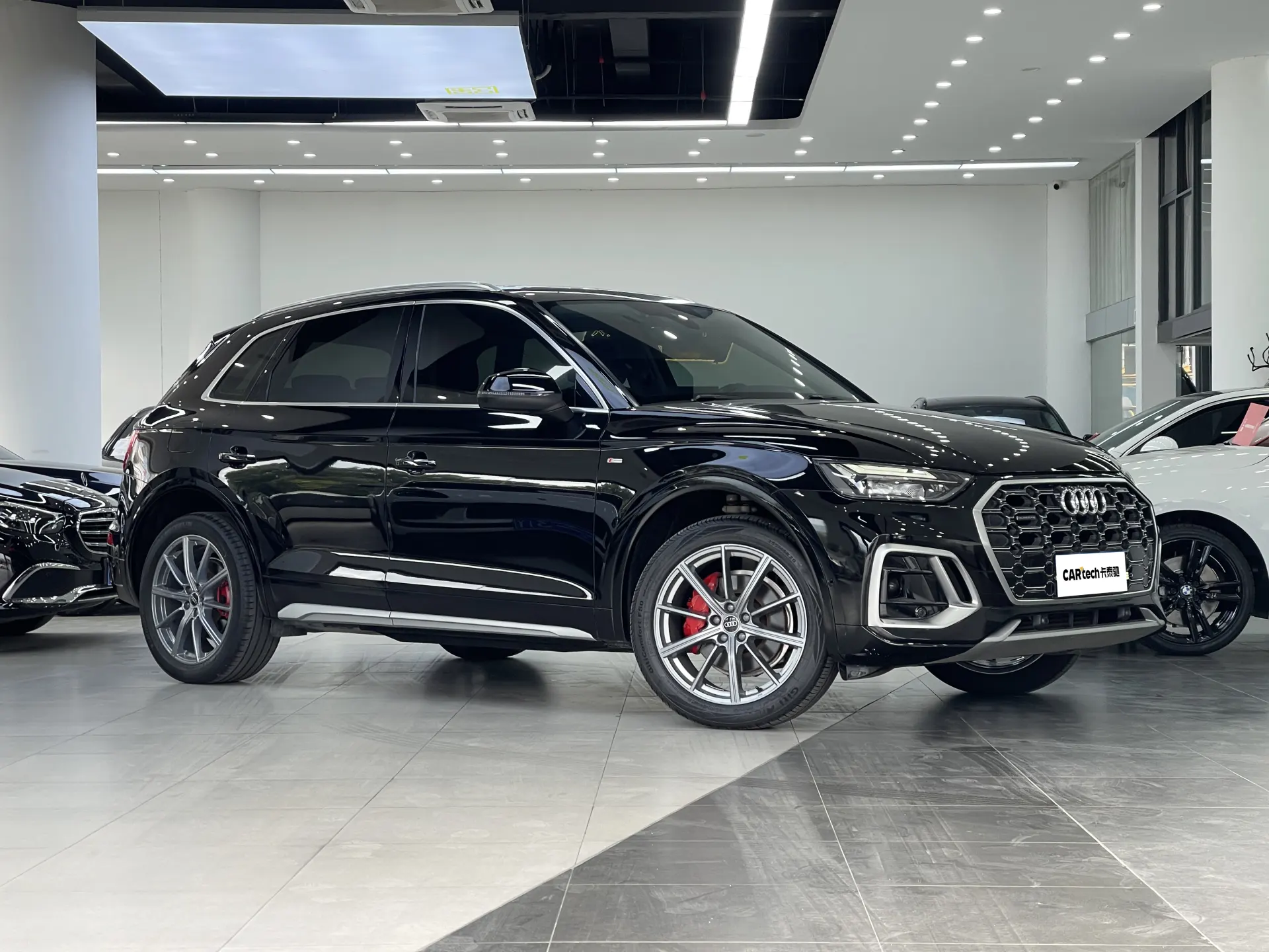 Audi Q5L 40