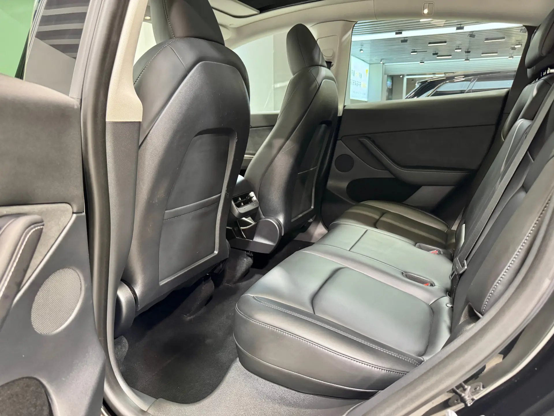 Tesla Model Y, 2023 24