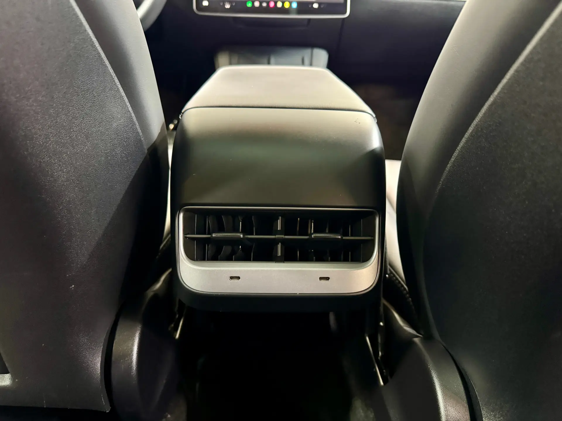 Tesla Model Y, 2023 25