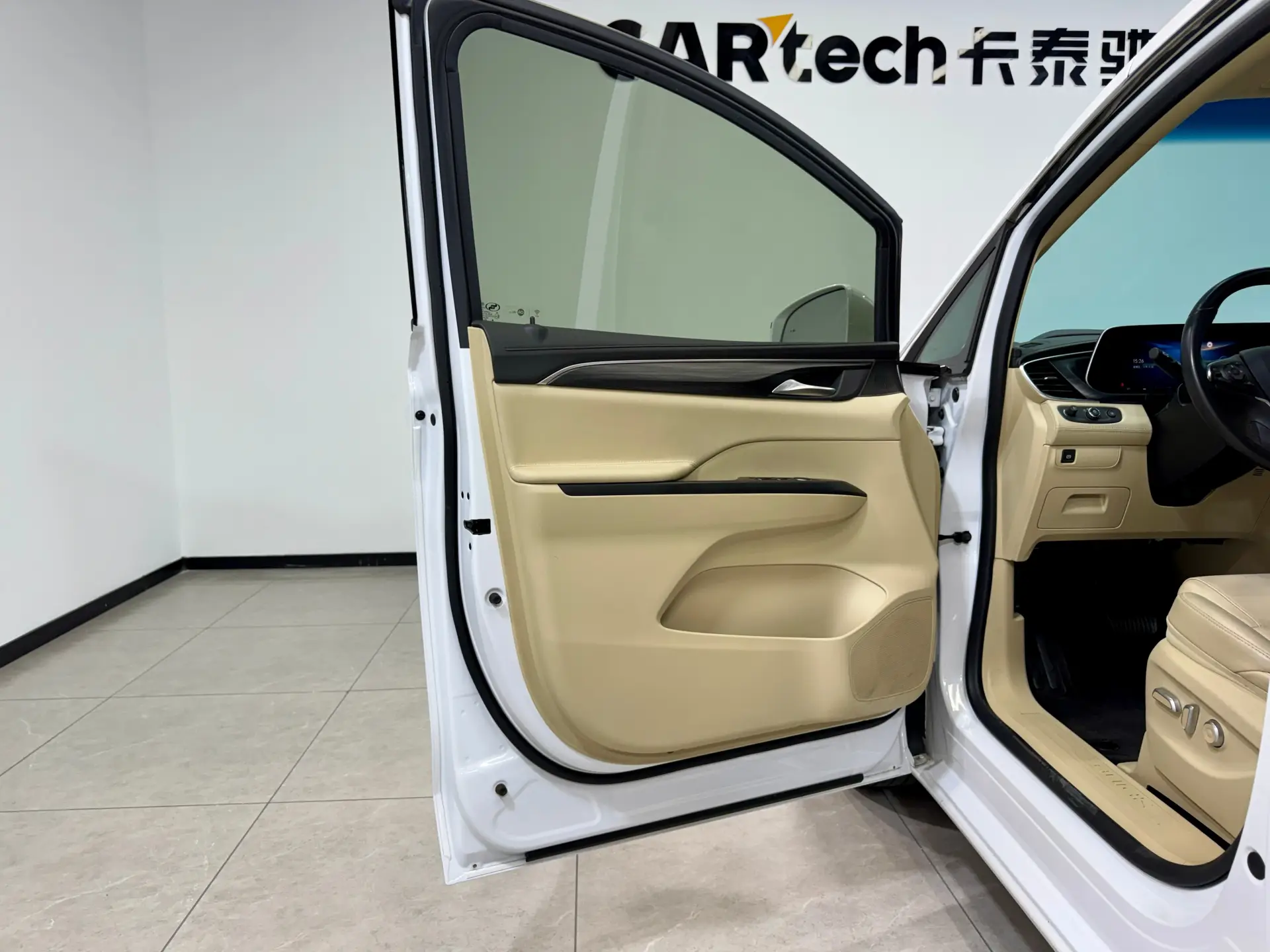 Buick GL8, 2023 26