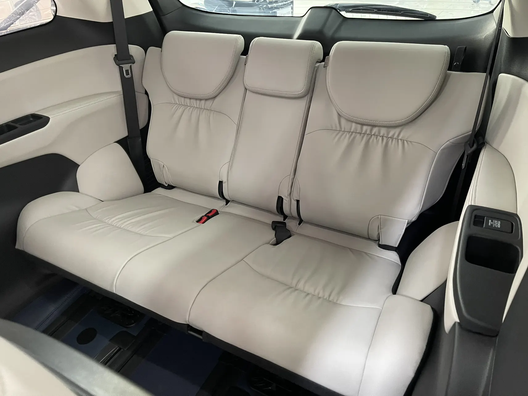Honda Elysion, 2024 19