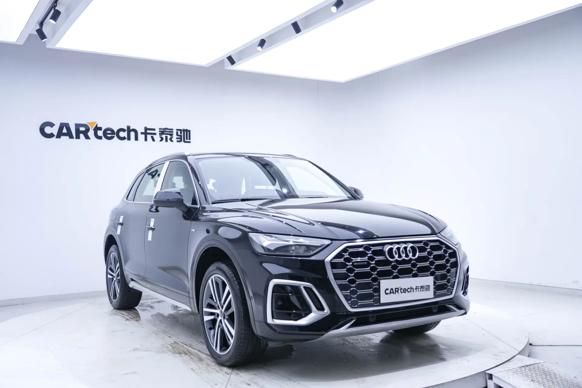 Audi Q5L 40, 2022 2