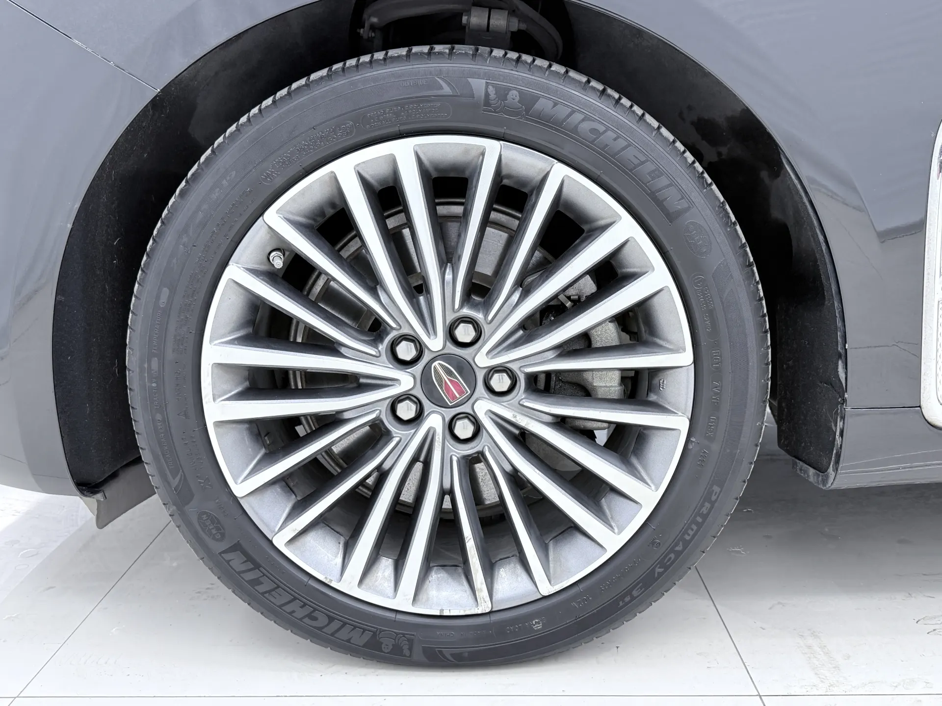Hongqi H9, 2023 7