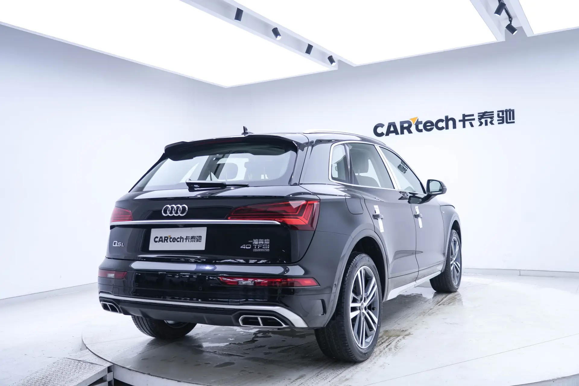 Audi Q5L 40, 2022 все фото